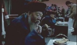 林墨上朝吃瓜,宫廷风云中的吃瓜日常