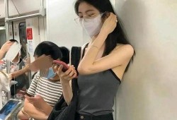 吃瓜群众女生头像,揭秘吃瓜群众女生头像背后的故事