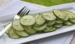 颐和绿洲吃瓜,瓜果飘香，共享清凉时光