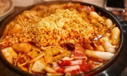 小呆瓜吃泡面,小呆瓜的泡面美食之旅