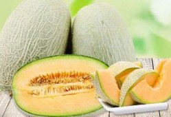 吃哈密瓜喉咙