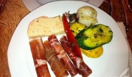 瓜家人吃西班牙火腿,舌尖上的异国风情