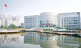 兰州大学城市学院吃瓜,校园吃瓜文化一瞥