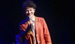 周深现场吃瓜,周深现场“瓜田”奇遇记